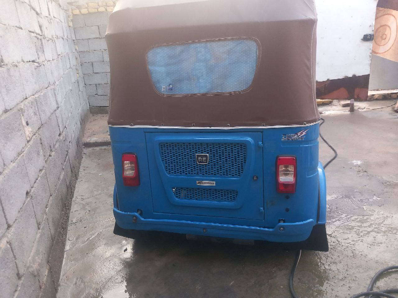 تكتك للبيع موديل 22 كفاله لستفسار يتصل على رقم  ***********
