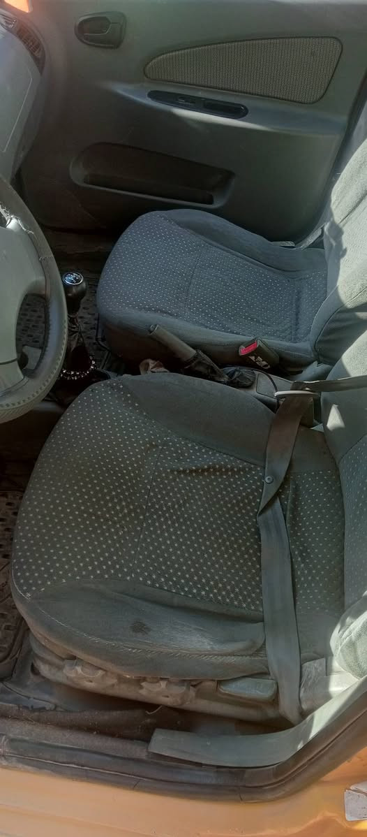 طيبه موديل 14 كير مكينه كفاله مكينه كيا ريو دواخل كهربائيات كلها شغاله بيها طخه كما موضح باصوره وبعض الملاحظات البسيطه كلش سياره كبل للشارع خير من الله سنويه لل30
شرط التحويل 
مستعجل ع بيعتها بسبب ضروف العمل 
سعرها 33 وبيها مال للشراي 
مصفره هيئه وغرامات 
***********
ممتواجد ع الفيس
