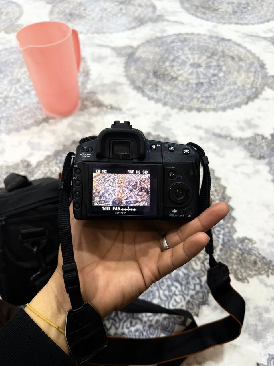 كامره SONY 
a350 
للبيع السعر 250 الف بيه محال 
كامل غراضه جنطتها


**إذا كنت صاحب هذا الإعلان وتريد حذفه لأي سبب، رجاءا أرسل رسالة إلى الدعم الفني**