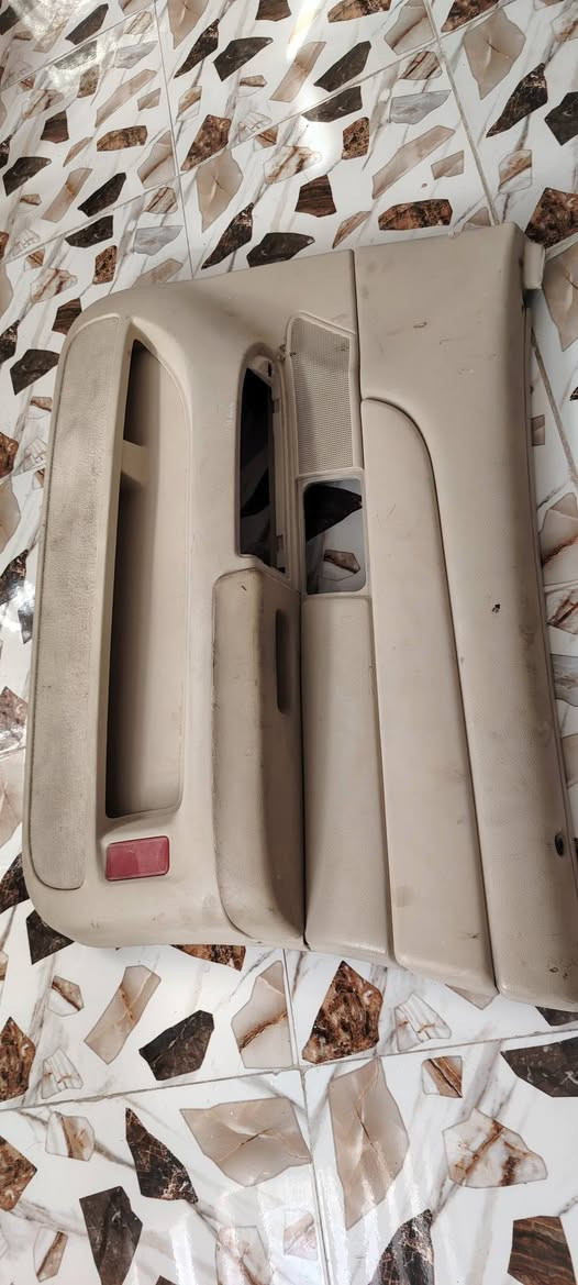 بطانة باب فكتوريا للطلب راسل خاص او اتصال *********** واتساب نفس الرقم
