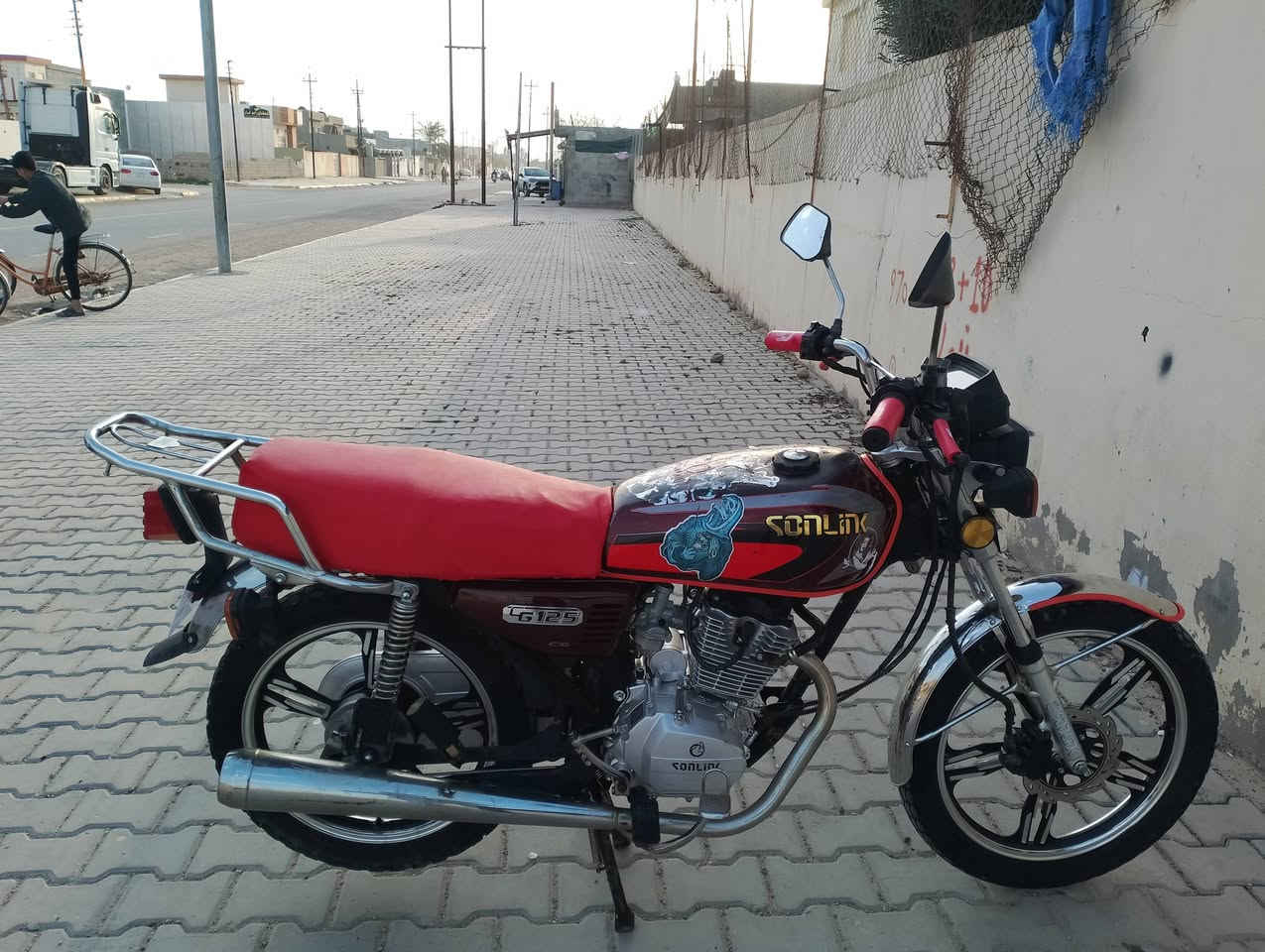 ماطور للبيع موديل 22 أو مرواس سعره 475 بي مجال بسيط شراي يخابر وتدلل ***********
