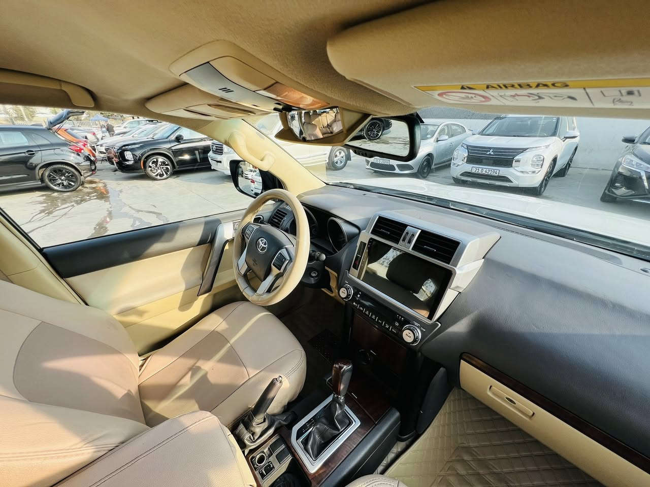 بسم الله الرحمن الرحيم
Toyota prado 2014  
مواسەفات TX.L جوار بستۆن سپیر لەکۆل دەبل سپیر
یەک پەلە ی بجوک بۆیاخ دەرگای سەکن بێ ناوگرتن و بێ سارد بێ کرانەوە 
دەبڵ ئەکس سوک قورس نیزام ئیکۆ بیلاد لایت رەش LED بلاجکتۆر ئاوینە ئیشارەتی خەوتو کوشن جلد کارەبا فول فول تەنها سلاید بەسمە نیە ٤ سویج لەگەلدایە بیلاد 
پێش و دوای کامیرا حاسە دژە خلیسک ٣ ریز کوشن تەبرید مرکزی هۆک بیلاد مەکینەو گێر بەشەرت نەکراوەتەوە هەموو گیانی لەسەر بیلاد ماوەتەوە 
١٩٢ هەزار رۆشتوە حەقیقی مالی دۆستە 
هەموو گیانی بەشەرت 
٢٧٥ مامەلە 
لە سلیمانیم 
***********
