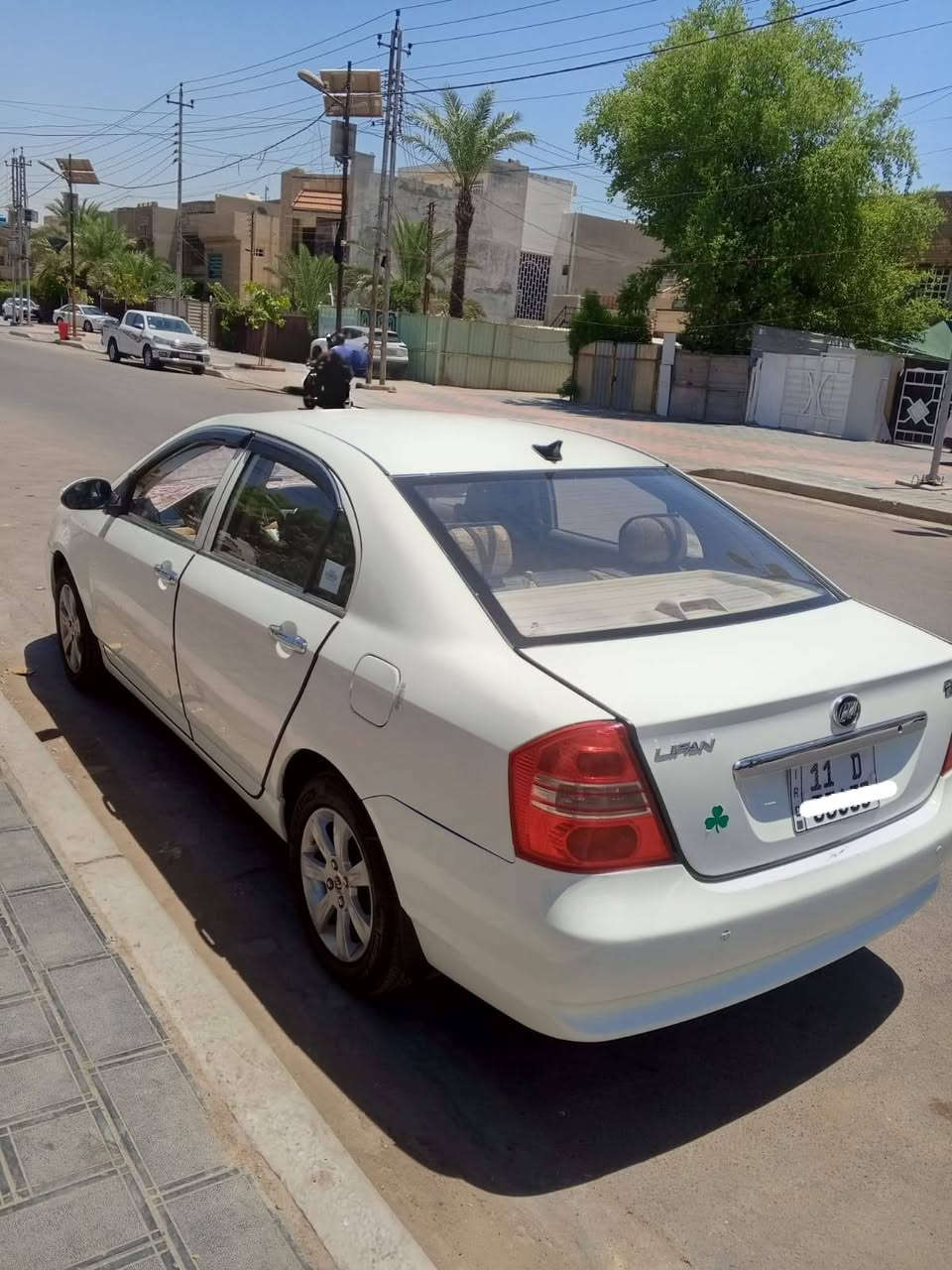 السلام عليكم 
ليفان 620 موديل 2011 
جاهزه 
كير مكينه كورلا تحوير درجه اولى (اربع اذاين)
حداديه اخت الجديدة
السيارة بأسم صاحب الرقم تحويل ثاني يوم
السعر  58$  وبي مجال بسيط
العنوان بغداد حي الجهاد او الشالجية للاستفسار اتصل على الرقم  ***********  يوجد واتساب
لا تجي خاص مكلف بالنشر
