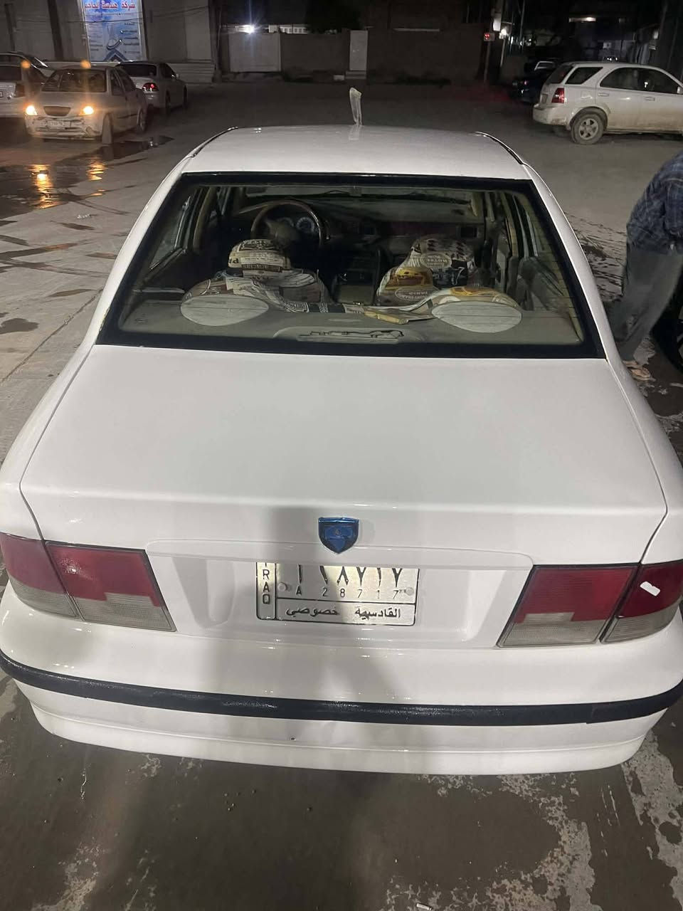 السلام عليكم سمند 2011 خصوصي رقم قادسيه كير مكينه حداديه جديده سياره مصبوغه اثر جراد تبريد شغال حلوه السياره سنويه 26  مكان السياره الديوانية مماتواجد على ‏‪***********‬‏ السعر 32 وبيها مجال
