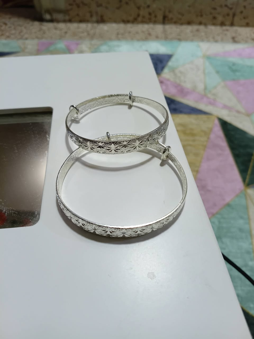 اكسورات فضيه ممكن تكون فضة وممكن طلاء فقط وقسم لون ذهبي ٥٢ قطعة سعر المفرد قسم ب٣ الاف وقسم ب٥ الاف  واذا كلهن تريدهن يختلف السعر  العنوان مجمع عامرية الفلوجة


**إذا كنت صاحب هذا الإعلان وتريد حذفه لأي سبب، رجاءا أرسل رسالة إلى الدعم الفني**