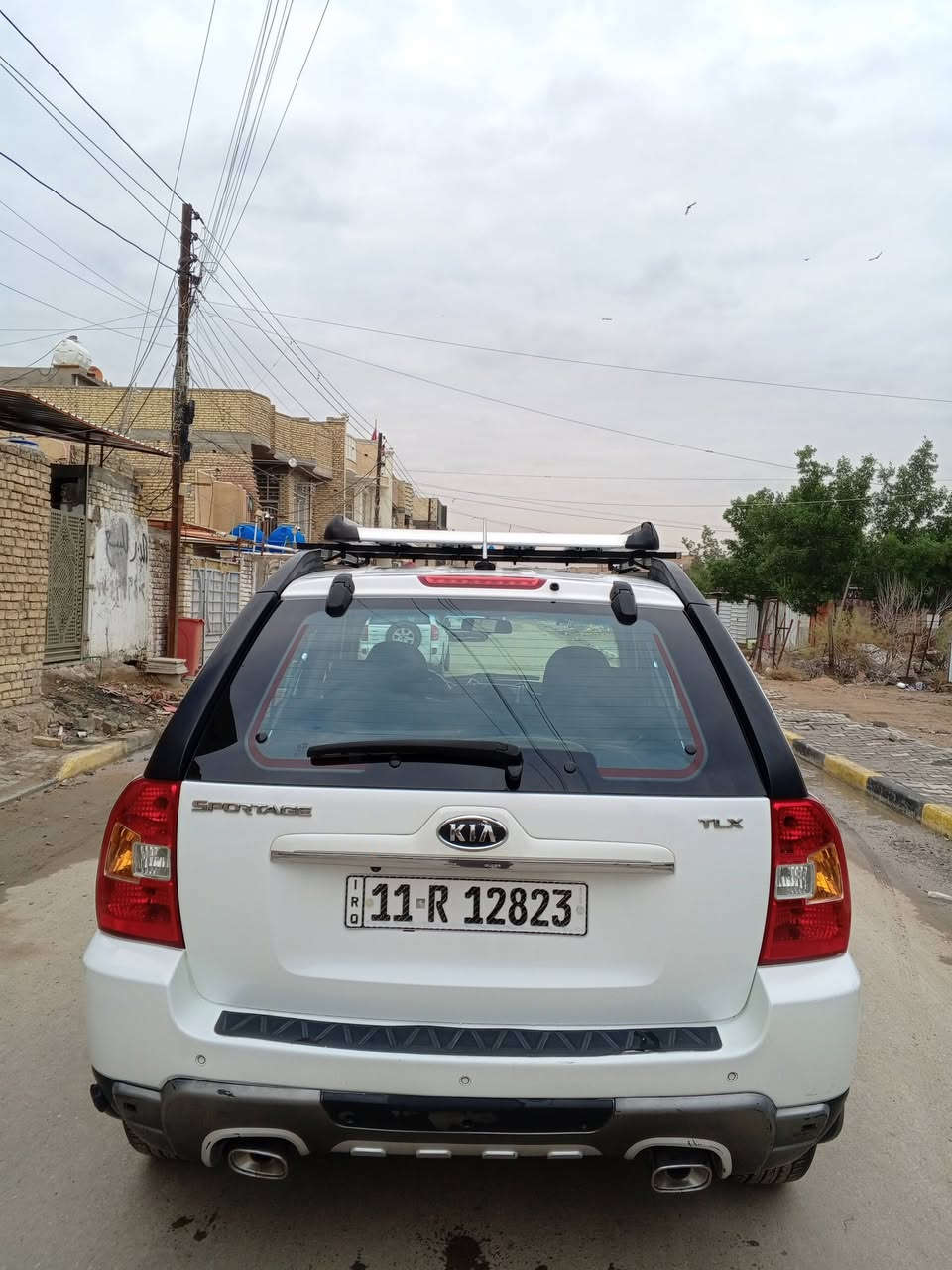 اسلام عليكم كيا سبورتج مكفولة من اي ظربة صبغ بس شبر بلبنيد اثر شخط مئشر عليهة للبيع مديل ٢٠١٠ رقم بغداد فول مواصفات محرك ٢٠٠٠ كير تبريد تدفئة مكفولات السعر ١٢٢ عنوان بغداد تصال *********** علمن السيارة مزودة بمنظومة غاز سيارة جديدة بمعنة الكلام مال جني
