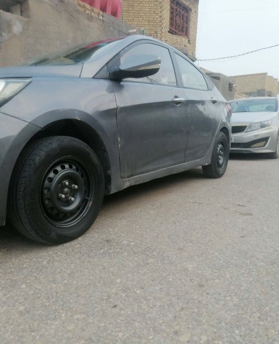 اكسنت ١٥ خليجي بأسمي رقم قادسيه السونار مرفق مع الصور السعر ٧٣ وبيه مجال ***********
