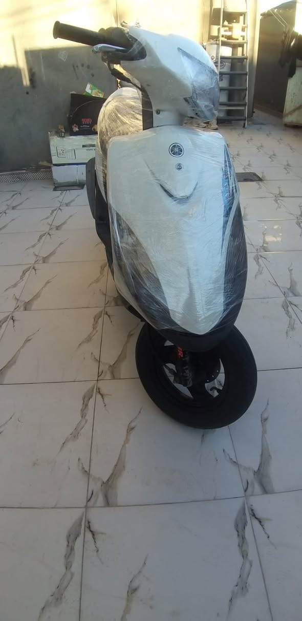 السلام عليكم ماكس عدله للبيع الدراجه صارله شهر من طالعه من المعرض دراجه سلف هندر دراجه مابدل بيهه اي شي بلاديه رقمي *********** عنوان الدراجه قضاء الخضر
