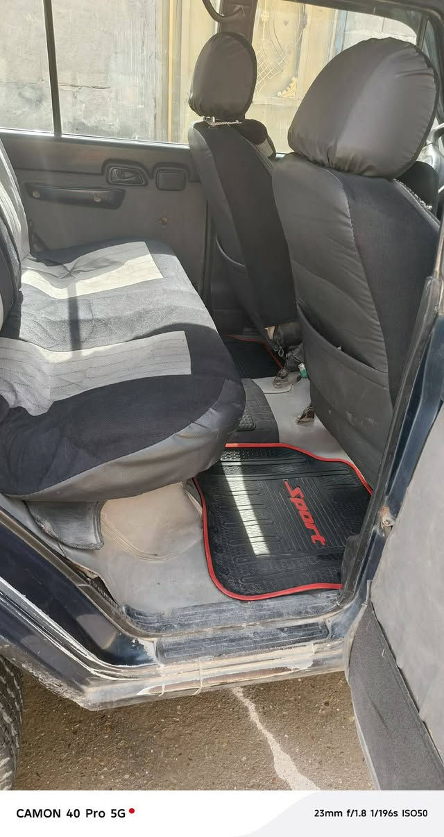 السلام عليكم كالوبر 1999 بغداد مكينه فور أس السياره كلها بلاديه مابيها لاخياس ولاصبغ بس البنيد جارد حداديه جديده امامي خلفي تخم تاير جديد كهربائيات كله شغاله مكاني مدينة الصدر ***********
