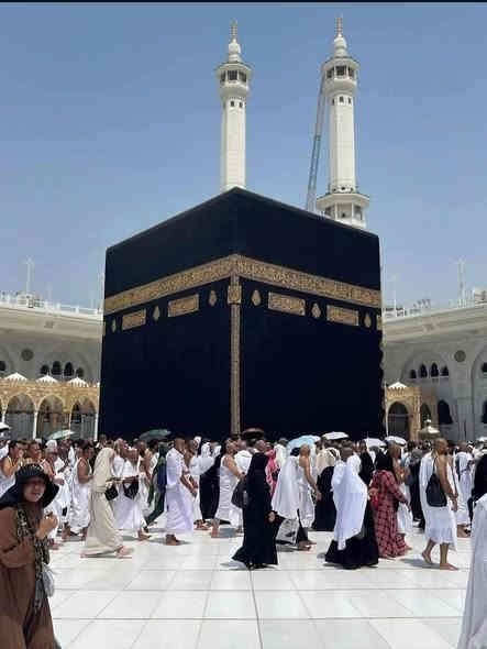 بسم الله الرحمن الرحيم
يعلن مكتب ضيوف مكة للحج والعمرة عن برنامج العمرة لرحلتي
 ( البر ) و ( الجو )
لعمرتين برحلة واحده
 عمرة جمادى الآخر  وعمرة رجب
بتاريخ   13 / 12 / 2025 م
تتضمن الرحله مايلي :-
(٦٠٠) الف        برآ
(مليون) دينار    جوآ
1 - تأشيرة العمره مع التأمين الصحي
2 - ارشاد ديني واداري
3 - فنادق المدينة المنورة مع فنادق مكه المكرمه
4 - مزارات المدينة المنورة ومزارات مكه المكرمه
5 - جوله اختياريه الى مدينة جده والبحر الأحمر وكورنيش جده ومرسى الزوارق
للاستفسار مراجعة المقر الرئيسي للشركه
محافظة ديالى / بعقوبة/ حد مكسر/ قرب جامع الكيلاني
أو الاتصال على الأرقام :-
***********
واتساب - تلجرام - ايمو
مكتب ضيوف مكة خير رفيق الى البيت العتيق
خدمة الحاج والمعتمر شرف لنا
والله الموفق
