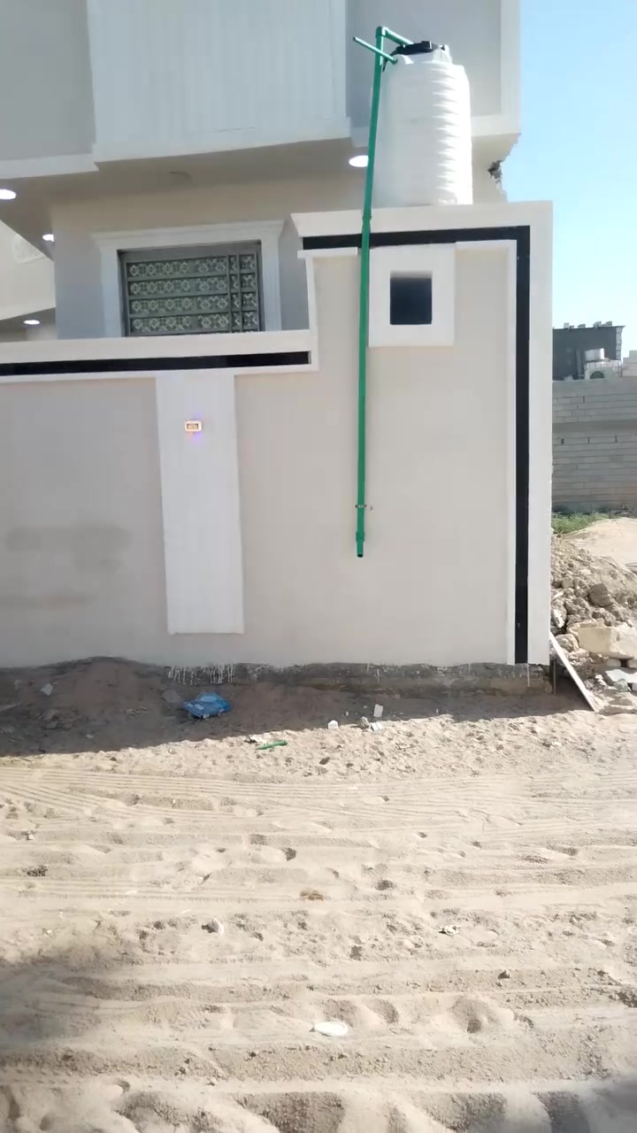 سلام عليكم للاستفسار ***********
بيت للبيع المساحة 200متر يحتوي على غرفتين منام وستقبال وصاله ومطبخ وصحيات داخليه وخارجيه وكراج العنوان ابي الخصيب يوسفان مقابل جامع الرسول الاعظم السعر120مليون وقابل للتفاوض للاستفسار ***********
