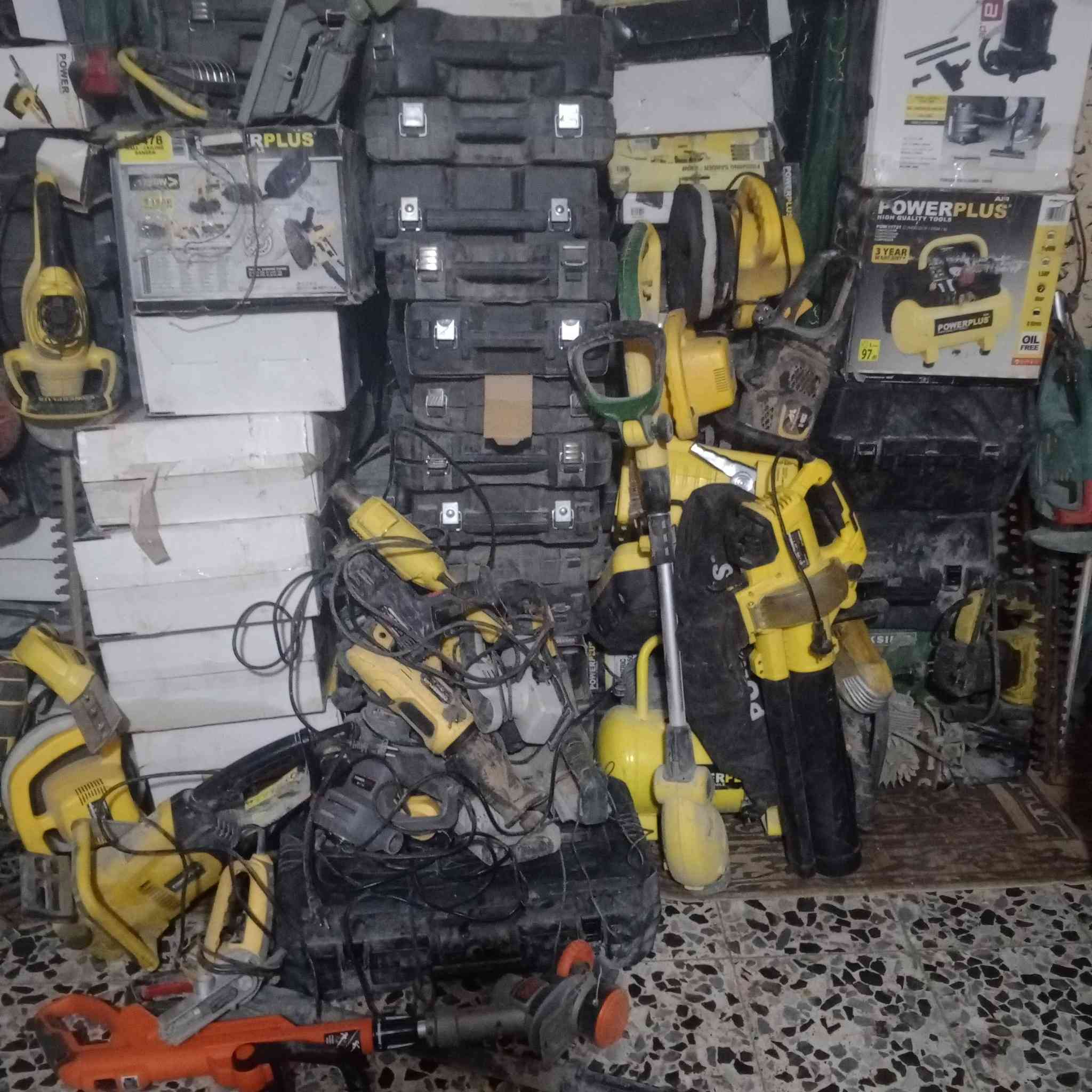 شلعه فحم حمل 3كيات السعر 3مليون عنوان بغداد حي السفير ***********
