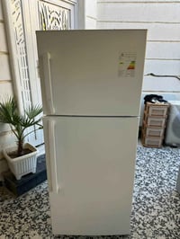 ثلاجة حجم كبير تبريد فول السعر ١٥٠ الف رقم المبايل ٠٧٨٨٧٩١٩٢٨٢