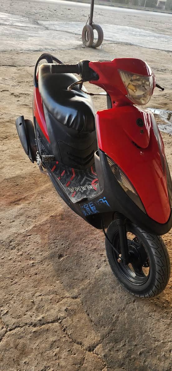 سلام عليكم دراجه ماكس بلاديه نضيفه وحلوه كلشي شغال بيهه تايرات جدد /السعر
475 وبيهه مجال للطيبين /المكان الحصوه
***********
