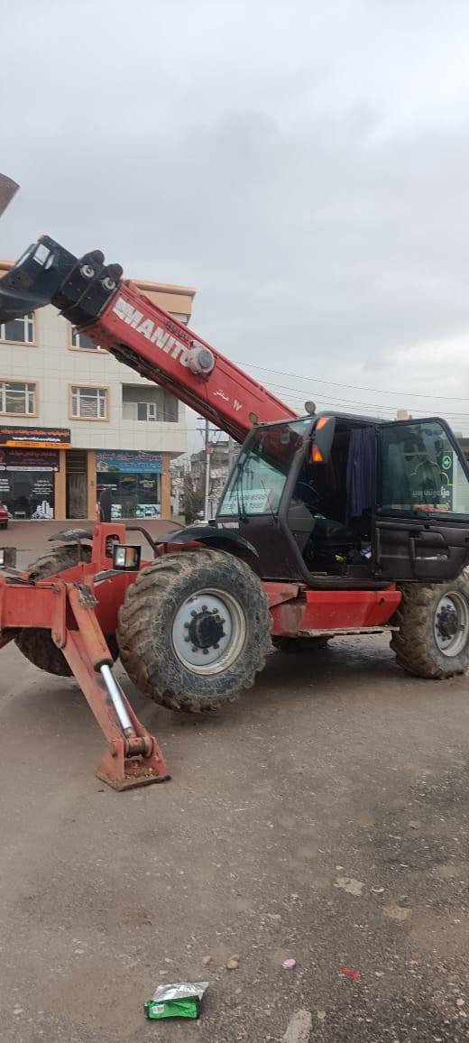 شۆفڵی مانیتۆ
مۆدیل ٢٠٠٦ 

١٧ مەتر 

***********

***********
