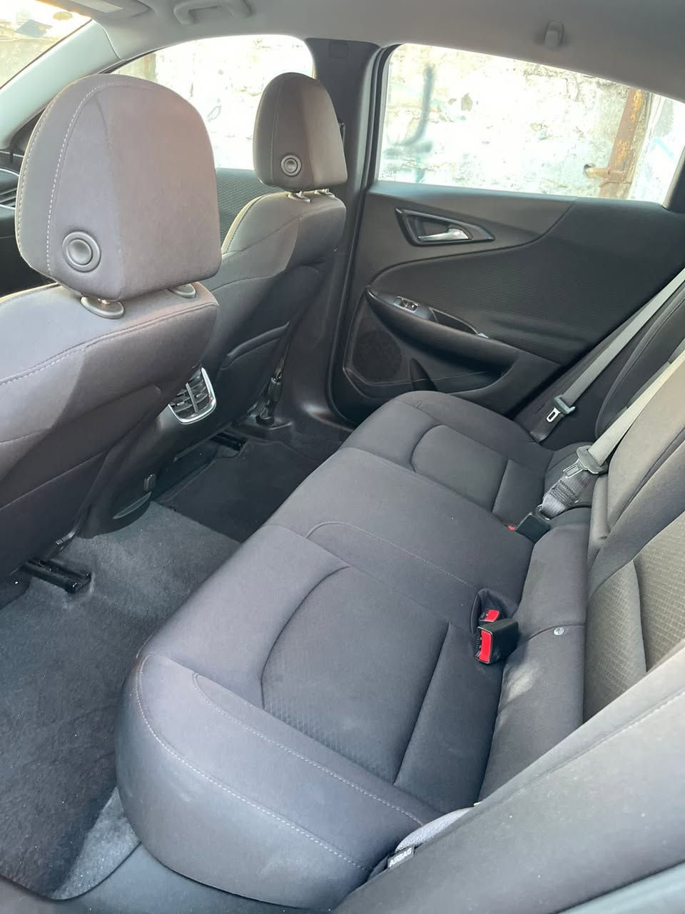 سلام وعليكم
ماليبو موديل ٢٠٢٤
السياره حادث فقط دعاميه اماميه بدون دواخل شرط الفحص 
سياره حره بسمي تحويل ثاني يوم 
ماشيه ١٣ ريحت الشركه بيهه حيل جديده تجي وشوف بعينك 
مكان السياره البصره القبله 
السعر ١٦٥ وبيهه مجال قليل 
***********
