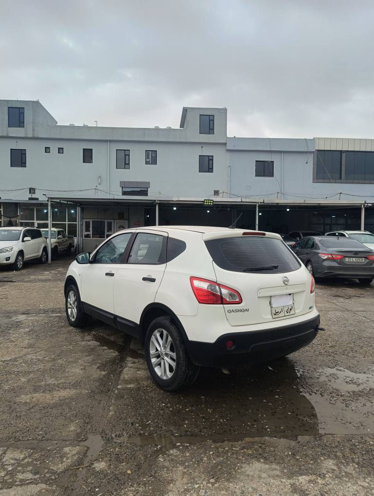 نیسان قاشقای مودیل 2014 سفر شرکە 
بێ دعم بێ صبغ گێر مکینە تحویل شرط
سعر 120 ورقە مجالەکێ کێم یێ تێدا 
دهوک0️⃣7️⃣5️⃣0️⃣1️⃣7️⃣7️⃣4️⃣2️⃣4️⃣9️⃣ دهوك, العراق
