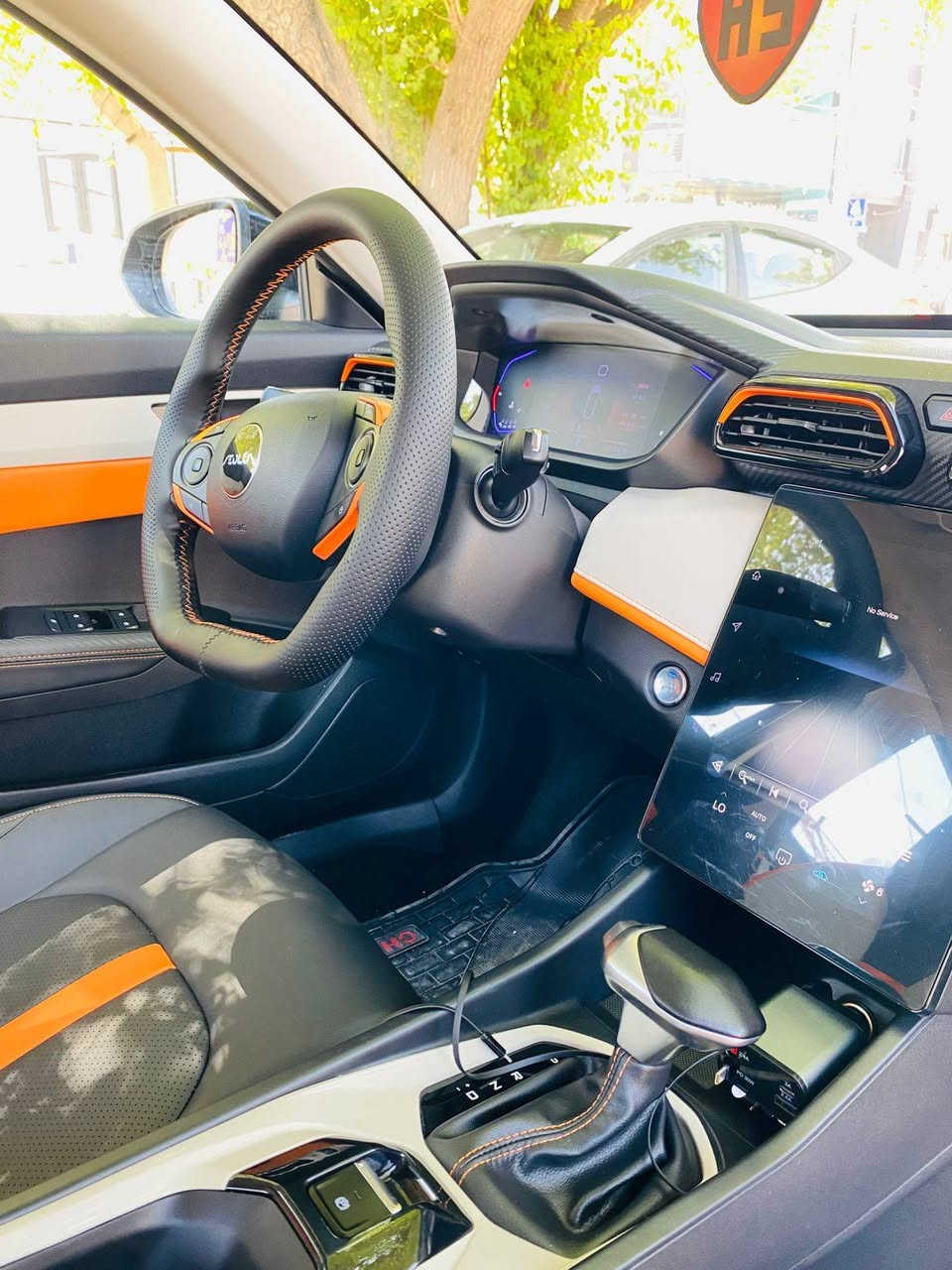 السلام عليكم دونغ فينغ شاين A30 موديل 2024 لون اسود رقم بغداد اوربي باسمي محرك 1500 تنفس طبيعي كير 6 نمر دبل كلج بصمه تشغيل وهندبريك بصمه كشنات جلد تحكم ستيرن  سعر 110 بيه مجال سياره ماشيه 13 الف كيلو وكاله ليث العبيدي بعد بالضمان سياره 200 الف كيلو او 6 سنوات مكاني بغداد ***********
