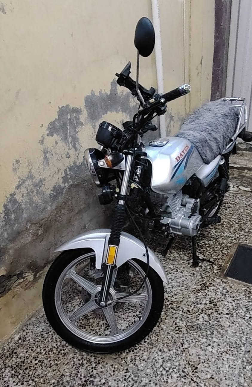 للبيع دايون موديل 2022 طالعه ب23 لون رصاصي
مكينه 125 رقم وسنويه نجف انكليزي بأسمي مداور ثاني يوم كلجات جديده  مكاني نجف سعر 1.600
***********
