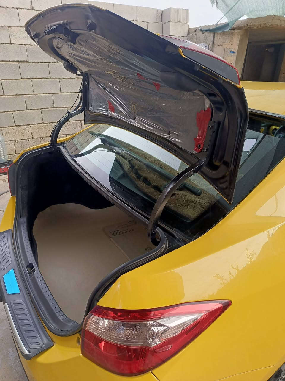 اسلام عليكم كورله موديل 2018للبيع ضرر بنيد السياره بسمي رقم صلاح الدين دولي السعر 155مكان السياره تكريت ***********
