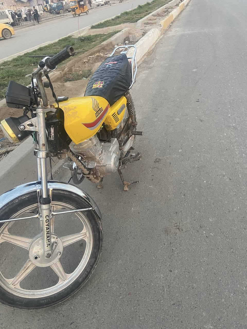 سلام عليكم دراجه للبيع مكفوله الدراجه تعمير جديد مديل 2019مامفتوحه مكاني بغداد الكمالي قرب المشتل  رقم الهاتف ***********
