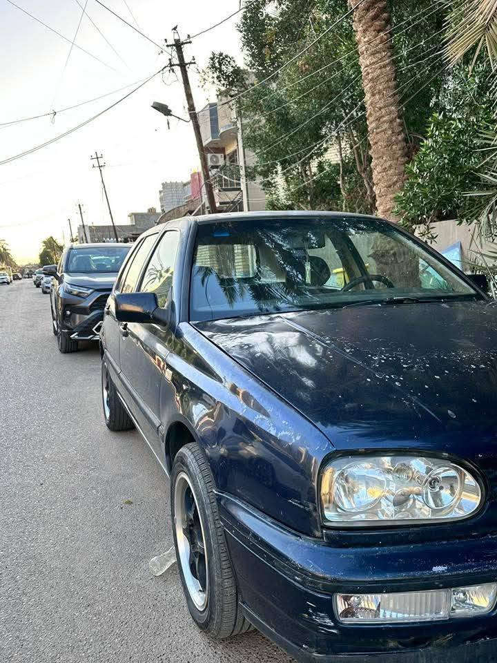 سلام عليكم كولف موديل 1993 مكان بغداد للاستفسار ***********
