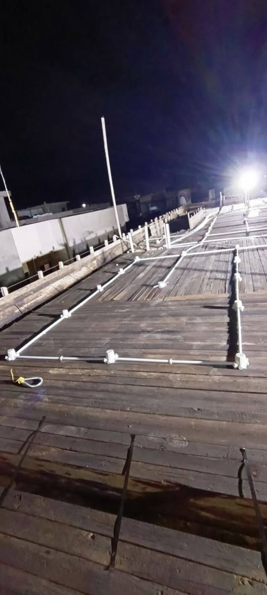 تأسيسات كهربائية عامة للمنازل والبنايات بوري +سيمنز عمل بوردات السيطرة الكهربائية ATS عمل منضومات الطاقة الشمسيه عمل منضومات كاميرات المراقبة عمل انارة البروفايل للديكورات بكادر مختص ومتميز بمجال الكهرباء 
وضمان العمل للاستفسار الاتصال بالرقم ***********
