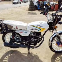 سونك 200 للبيع ما بيهة اي نقص بس الكفر  رايدهة 700 بكاني بغداد المعامل...