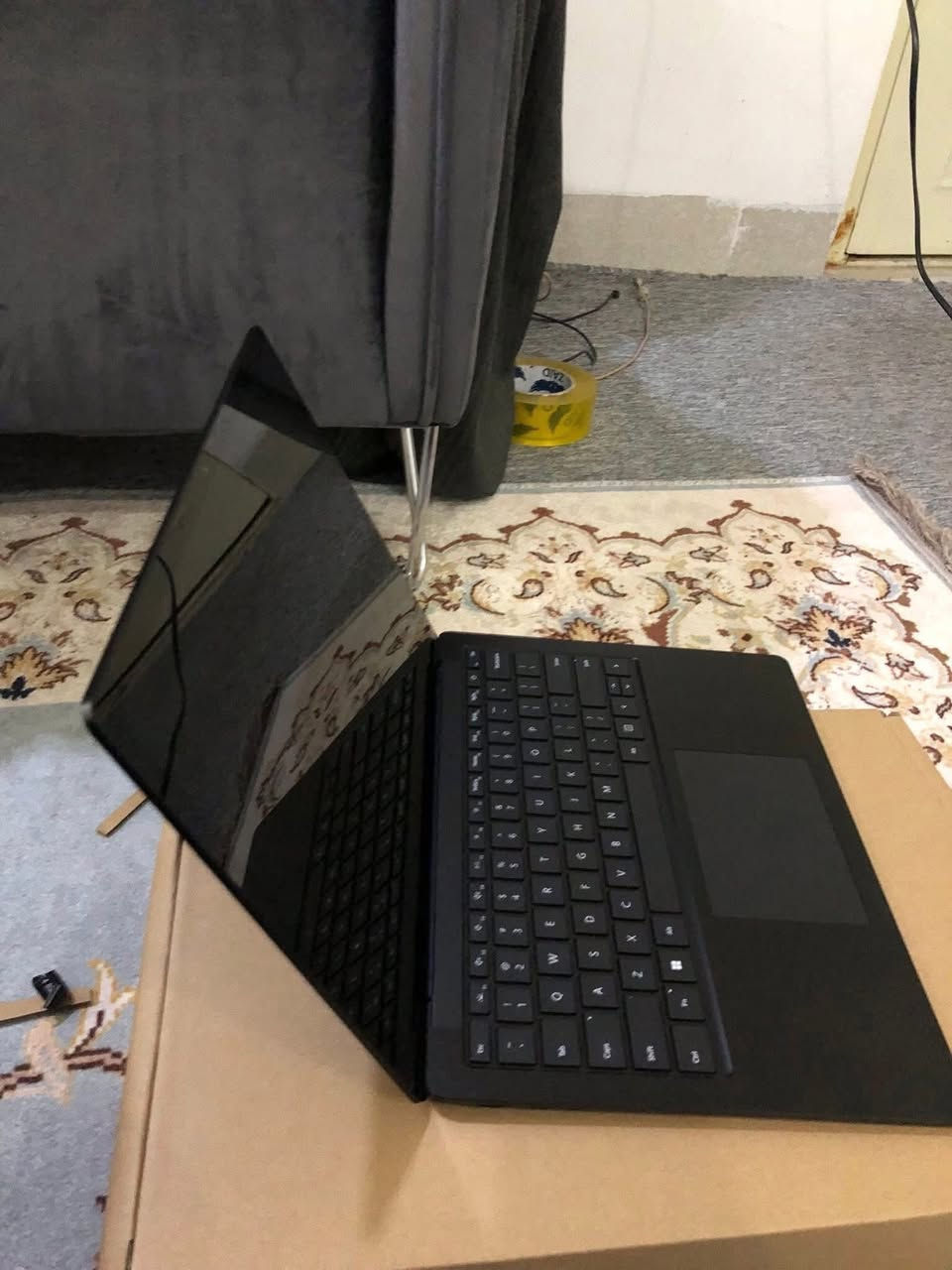 السلام عليكم
لابتوب   للبيع   

حجم 13.5

شاشة 2K IPS لمس QHD 
Core i7 1185 جيل 11 
Ram 16GB DDR4 4333mhz سرعة عاليه كثير

HARD 256 SSD يمكن تطويره

كرت شاشة انتل Iris xe 8GB g7
اداء قوي 
بطارية يدوم لحد 6-8 ساعات
مصنوع من الومينيوم و جلد الكانترا الايطالي
كاميرا 720 HD كلش واضح
نسخه business edition رجال الاعمال
Face ID فتح بل وجه نفس آيفون 

مستخدم قليل جدا 

655 الف   

بيع فقط!

ممتاز للبرنامج الهندسيه او برمجه ساعات عمل طويله مع شاحن بلادي ١٠٠٪؜


**إذا كنت صاحب هذا الإعلان وتريد حذفه لأي سبب، رجاءا أرسل رسالة إلى الدعم الفني**