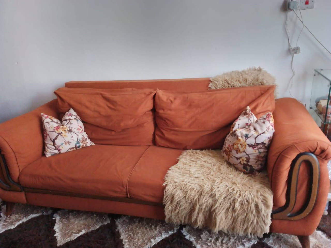 تخم 5 مقاعد نضيف ب90 وبي مجال


**إذا كنت صاحب هذا الإعلان وتريد حذفه لأي سبب، رجاءا أرسل رسالة إلى الدعم الفني**