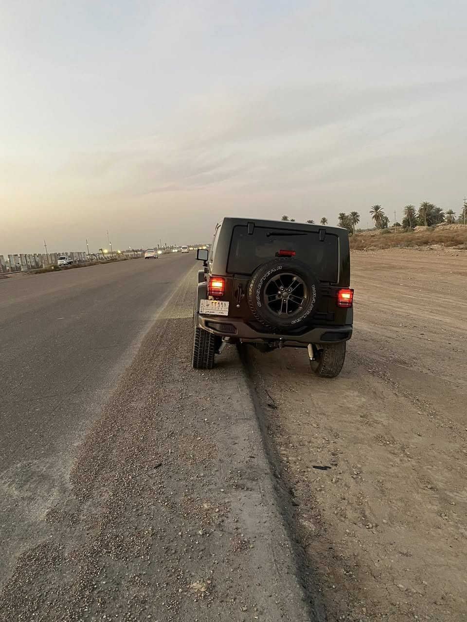 السلام عليكم
جيب رانكلر ٢٠١٦ ماشية ٦٥ الف ميل Unlimited 75th Anniversary تجي القماره والتفاصيل الباقية نفس لون السياره والبنيد فتحات بلاد  وبيهة هواية تفاصيل بعد مبينه بالصور بدون صبغ حادث امريكا بسيط كلش الصور مرفقة بيهة تكحيل كارت بسيط بالجاملغات الاماميه وهنا صار بيهة حادث بسيط بالصفحة الصور مرفقة هم مصلح بارد وبي تكحيل كلش بسيط 
السياره كلش مرتبة وبيهة تفاصيل حلوه 
مكان السياره بغداد السعر 20,000$ وبيهة مجال 
للأستفسار الاتصال :
***********
