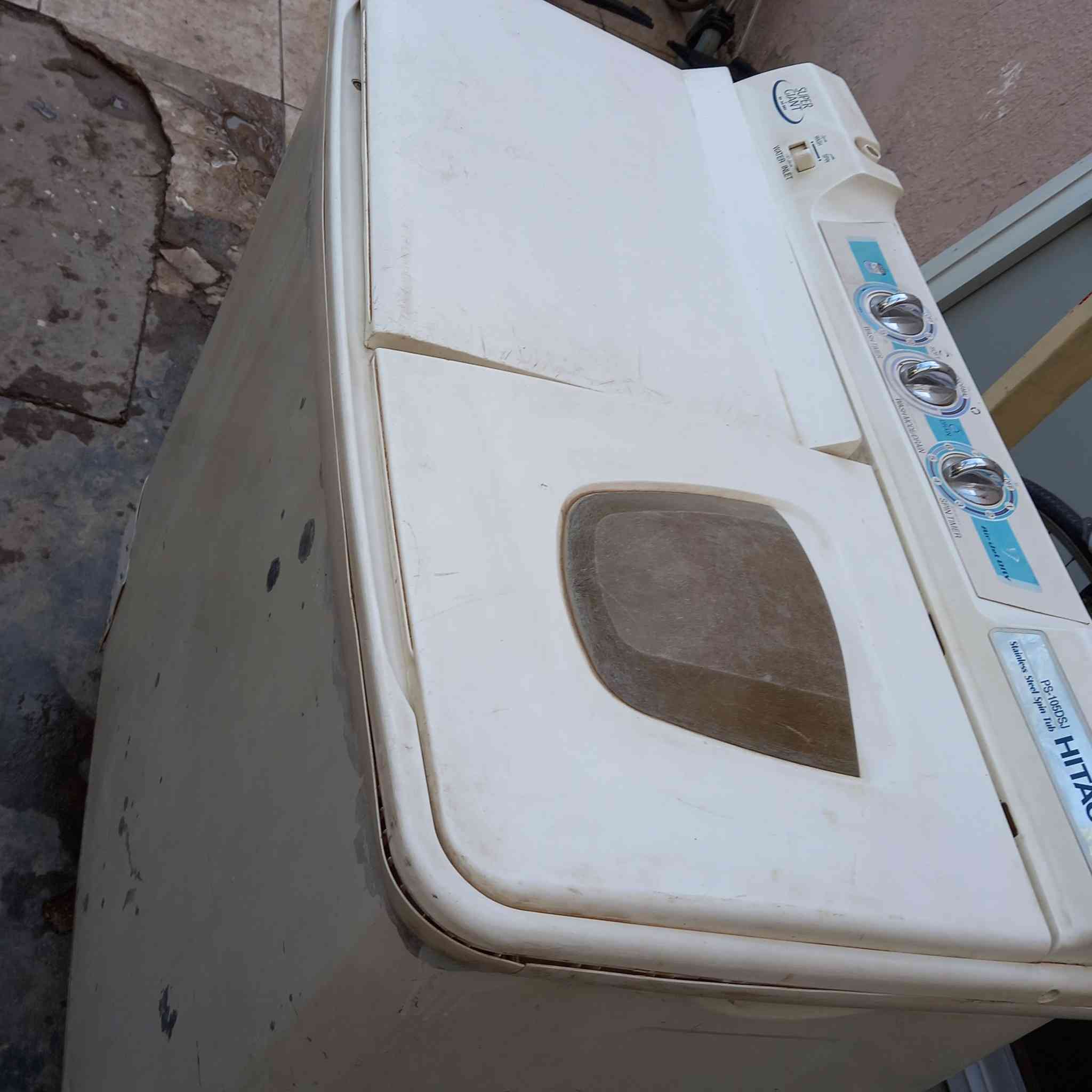 غساله للبيع شغاله انطي سعر يفيدك رخذها 🌹
رقم تواصل : ***********
15 کيلو
