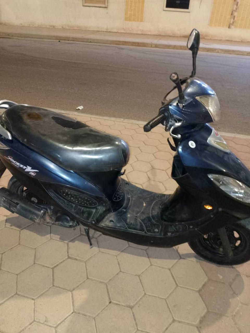 السلام عليكم اخوان موطور للبيع كايمكو رص لموطور جدن نضيف السعر 850وبي مجال مكان قرب ملعب نادي الرمادي 
رقم صاحب الموطور ***********
مكلف بلنشر متفر اتصال و وتساب

