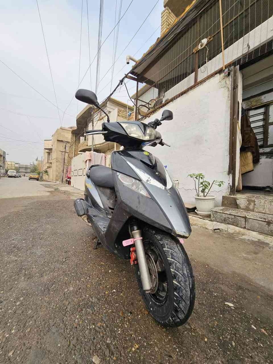 السلام عليكم دراجه ماكس ثعلب للبيع نظافه فول تريد جيب وياك فيتر وقيم مكاني بغداد  للتواصل ***********
