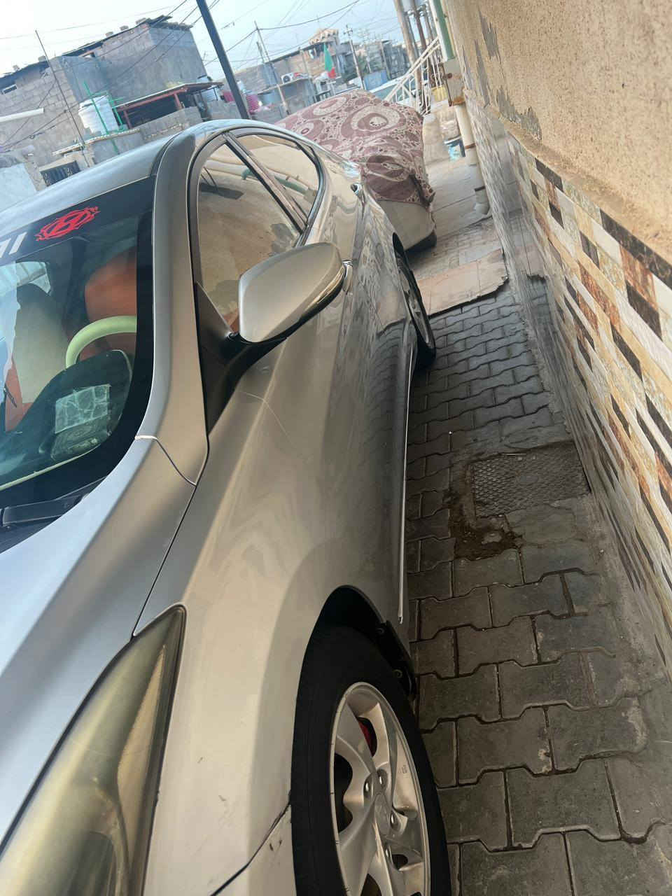 انترا خليجي مكينه وكير مكفولات مكينه 1600 بدي مكفول بي بس بارد  سياره بسمي ورقمها مميز وشغال تدفئه وتبريد وشاشه وكامره خلفيه وحساسات ولايت زنون وسعر 95 /الرقم ***********
