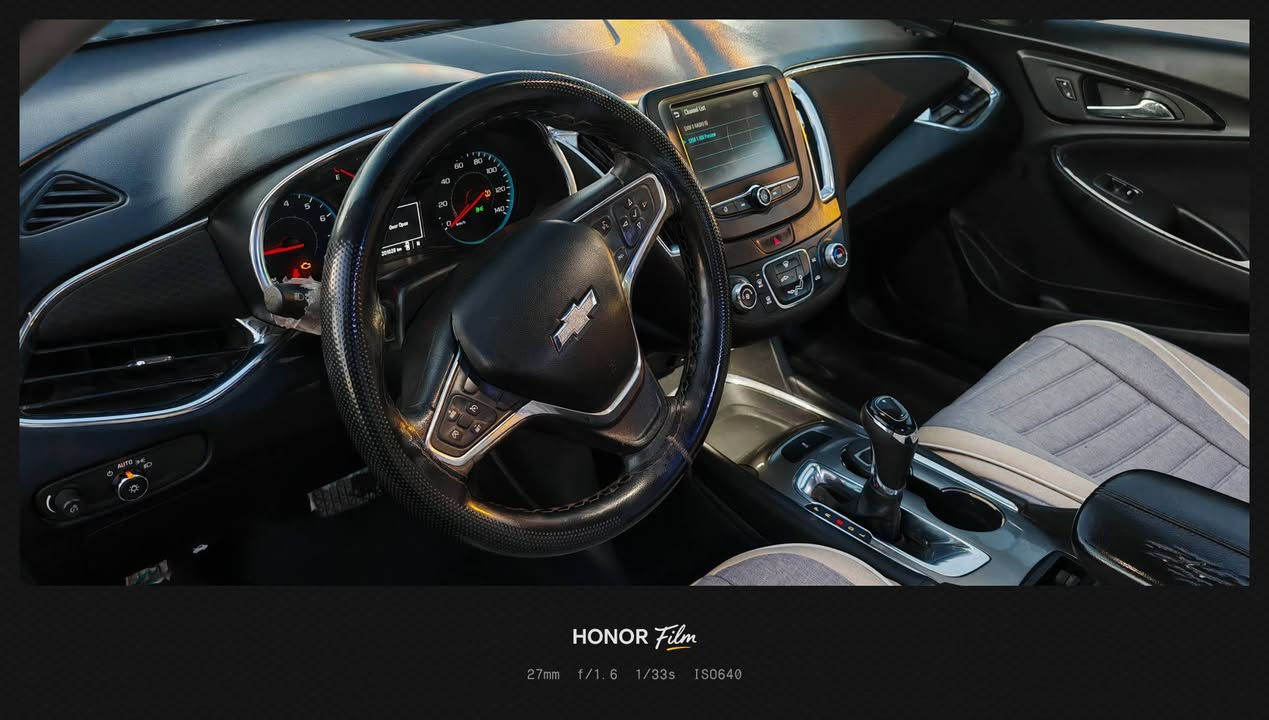 السلام عليكم 
ماليبو 2017 
لون فيلي.  
مواصفات LT 
مكينة گير بحالة ممتازة
حادثها بدنه بسيطة ومرجعة بلادي بدون بنيد كأنما بلا حادث وصورة الحادث موجودة
حساساات اربع ابواب وجنطة
 تبريد فول   
رقم اربيل باسمي
بيها فقط جاملغ عكس السايق انضرب بالعراق 
سيارة صارلها عدي تلث سنوات الله شاهد ماعرف وين تتصلح الا الحدادية
السعر قفل 85 ورقة
مكانها الحالي بسماية
صاحبها ***********
