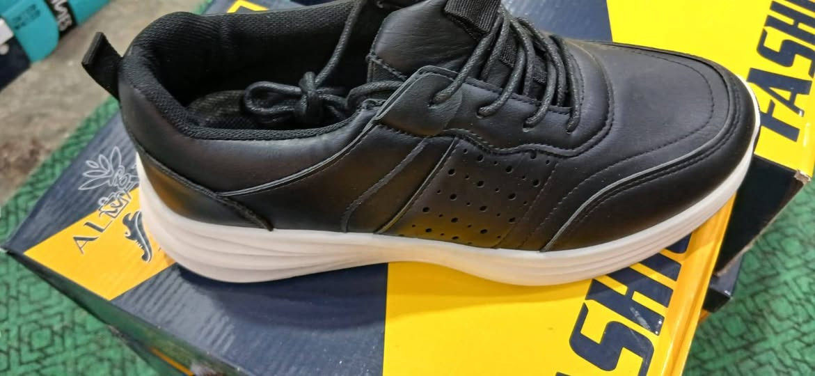 السلام عليكم رجعنه وفرنه شحاطات واحذيه كله طبي وجميع قياسات موجوده السعر من ٥٠٠٠ الئ ١٠ الف فقط العنوان بهرز خلف السوك عماره حجي خلف وتدللون علينه


**إذا كنت صاحب هذا الإعلان وتريد حذفه لأي سبب، رجاءا أرسل رسالة إلى الدعم الفني**