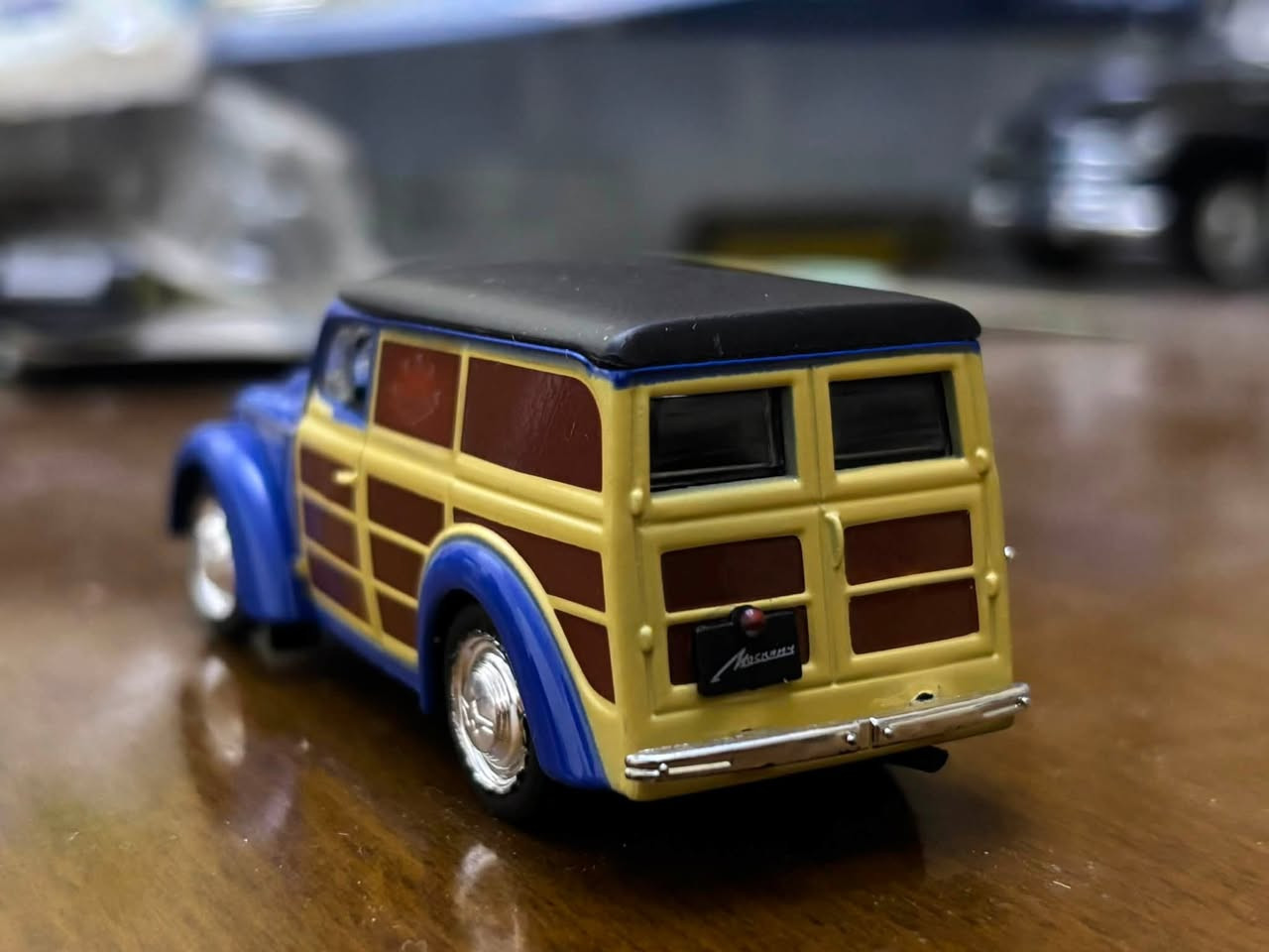Moskvitch 400-422

موسكفيتش 🇷🇺 
.
.
.

أنتجت هذه القطعة بواسطة شركة دياغوستيني الإيطالية 🇮🇹 

حجم 1:43

السعر  18 الف 

تواصل على الرقم ***********
