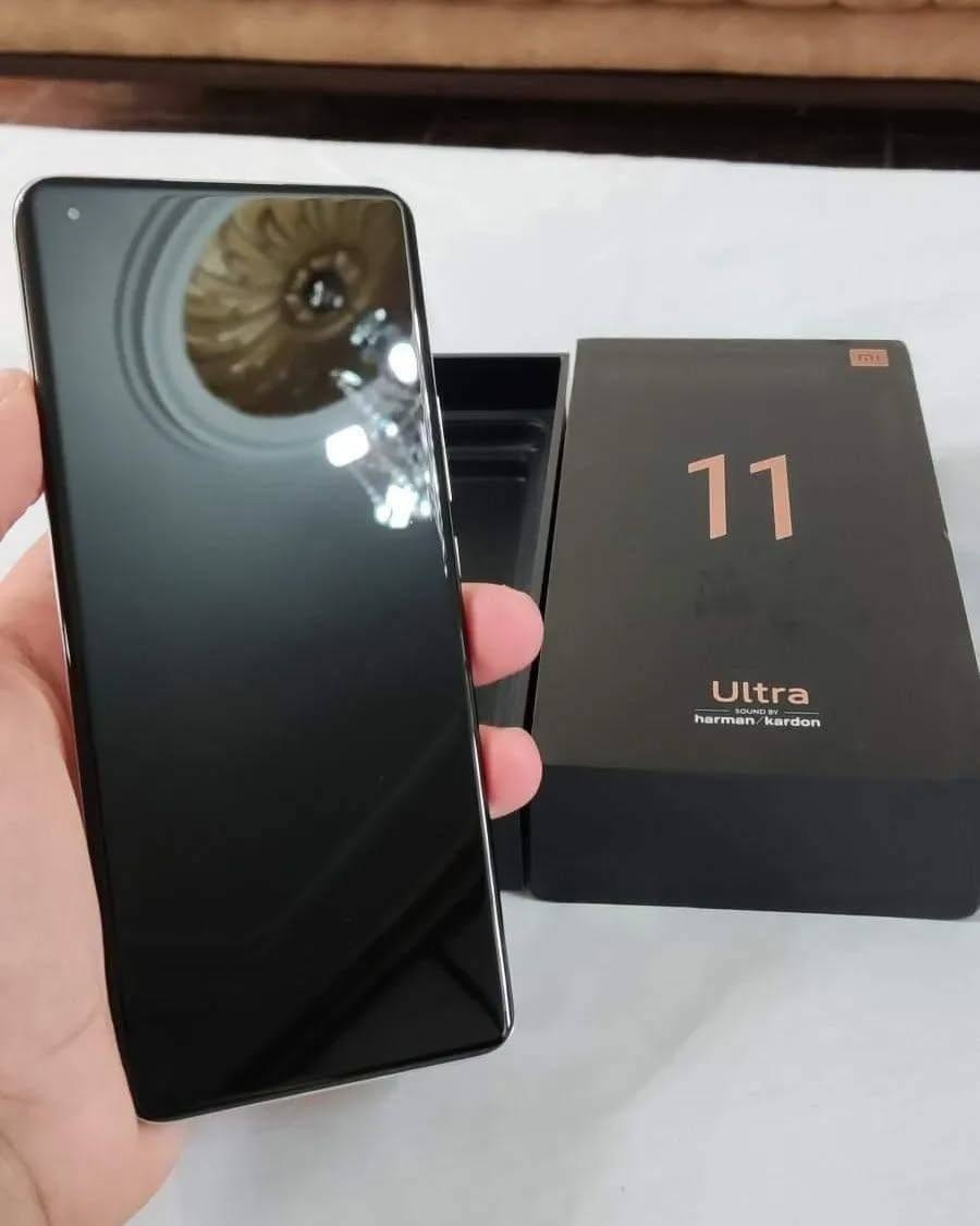 Xaomi 11 Ultra شاشه قوص
2 Sim انكليزي 
رام 12 ذاكره 256
نظافه 💯 يشبه الجديد
تصوير فيديو 8k مشبع الوان 🏳️‍🌈
وزن الهاتف 234 g
سعر 410 قفل
*********** دهوك
