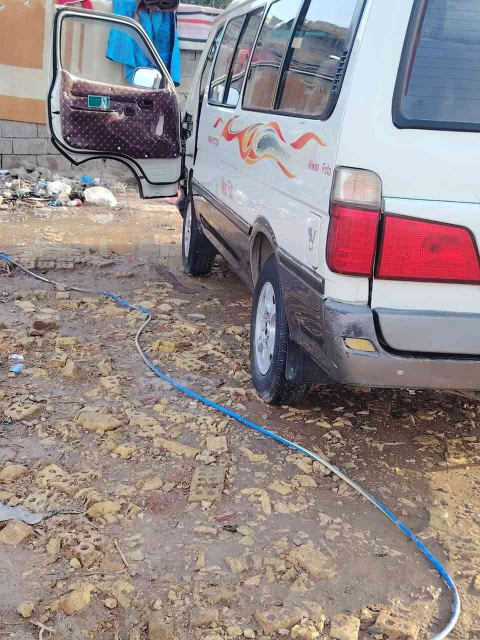 من رخصت الادمن السلام عليكم فوتو الوان للبيع موديل 2015سياره كفاله عامه رقم بغداد جديد نكليزي  تايرات جدد حداديه نضيفه كل نقص مابيهه الستفسار الانتصال ع صاحب رقم اني مكلف بل منشور هاذ رقم صاحب السياره ***********
