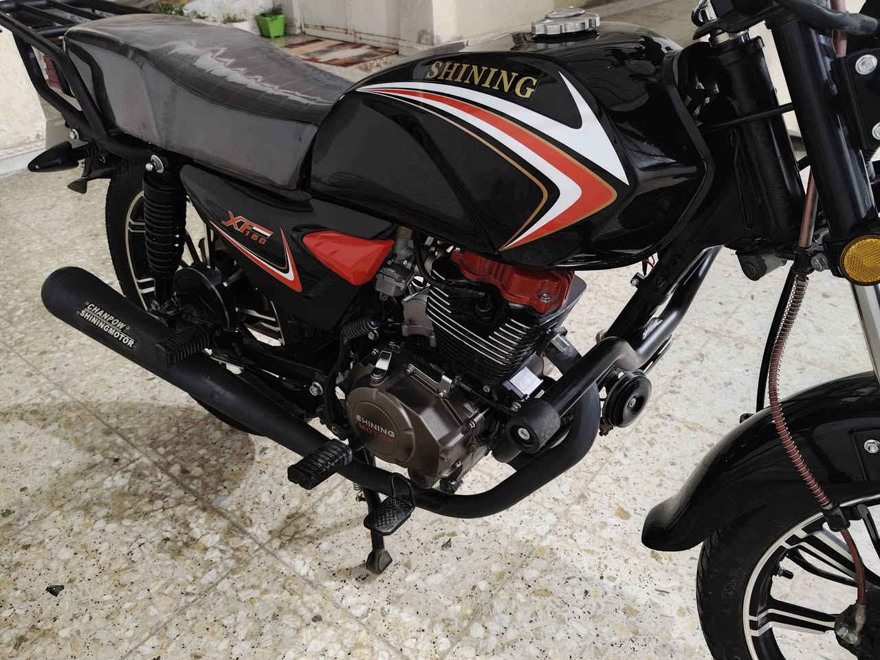 السلام عليكم دراجه شاينك موديل 23 دخوليه 26 الشكل الجديد اوراق اصوليه دراجه نضيفه وخير من الله للأستفسار ***********
