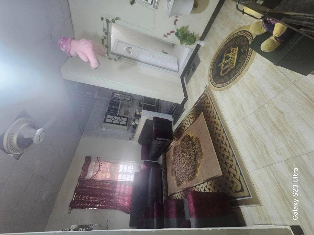 منزل 🏠 مساحه 250 متر طابو زراعي سند 25 مالك عراقي يحتوي المنزل عله 3 غرف نوم 6 4 وديوان 5 4 ومطبخ حار 🥵 او بارد 🥶 صاله جبيره دورج دائري او طارمه جبيره البيت كلش حلو بناء حديث *********** وتساب
