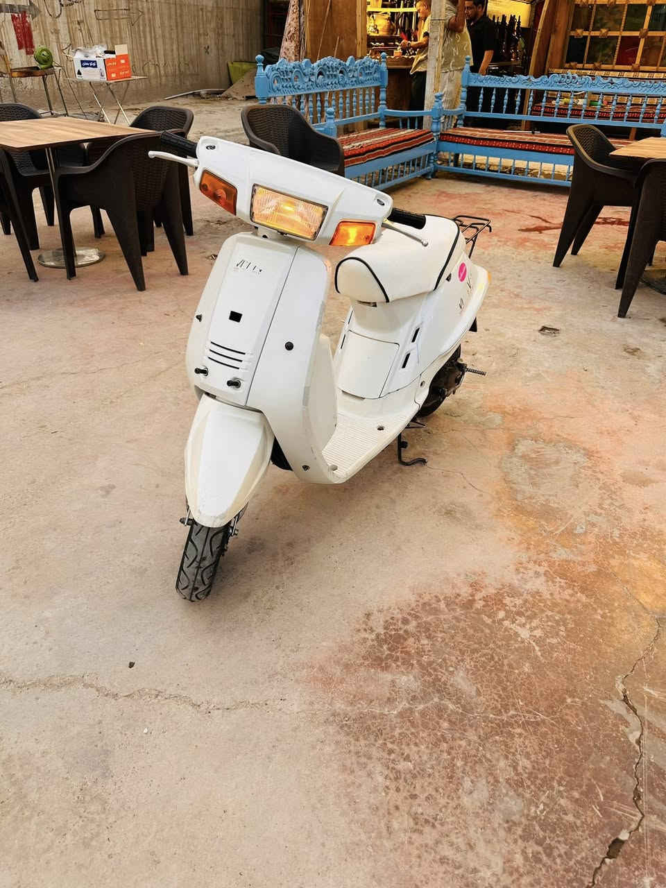 دراجه منت ماشيه 1000كلها شغاله مابيها اي نقص عنوان بغداد البلديات. ***********
