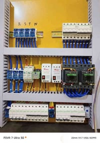 وبركاته، اخوتي الكرام بعد التحية احب ان اقول لكم نصيحة لوجه الله تعالى...