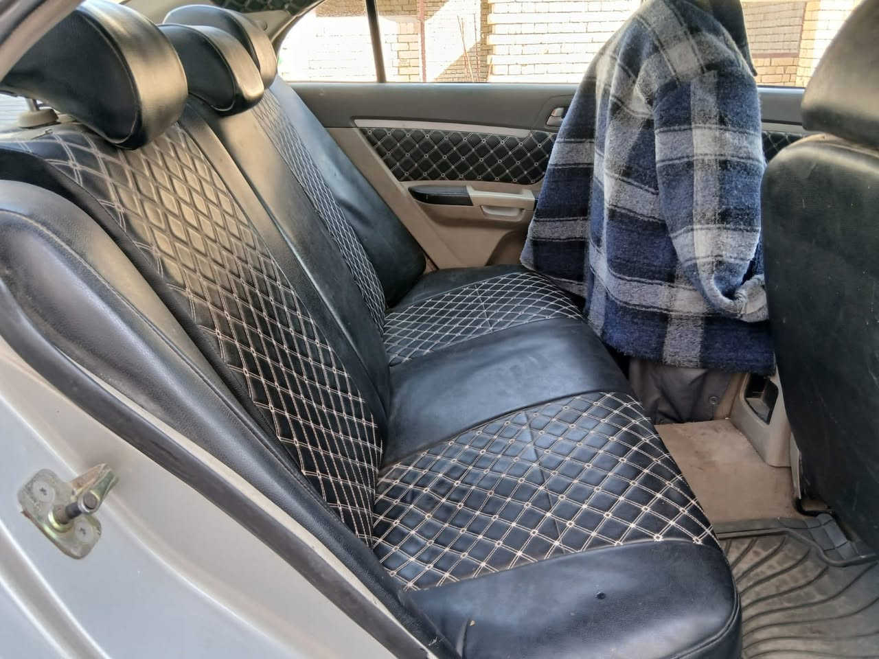 جير ومحرك كامري كله جديد  ابو تشف موديل 2011 باسمي
بغداد 
سنويه جديده 
مابيهه حادث ولا ضربه ولا صبغ 
طائرات جديد باتري جديد
سعره ٥٠ ورقه وبيهه مجال


**إذا كنت صاحب هذا الإعلان وتريد حذفه لأي سبب، رجاءا أرسل رسالة إلى الدعم الفني**