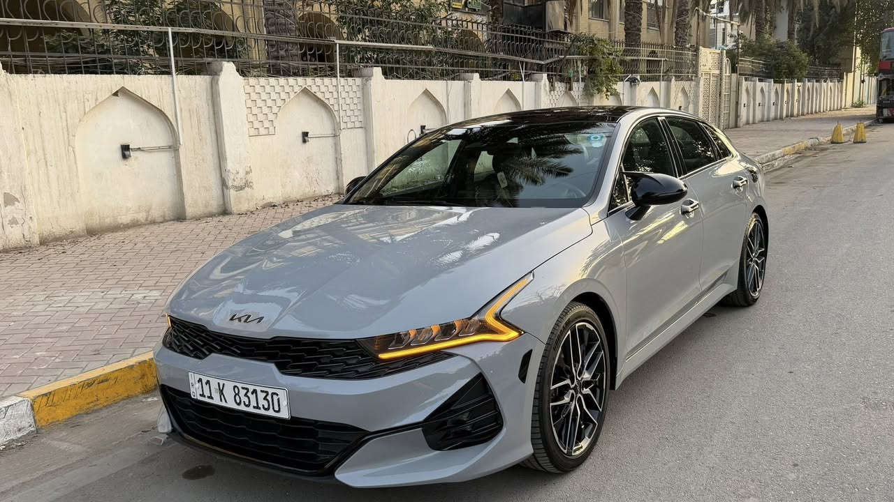 للبيع K5 موديل2024 GTLINE اسمنتي
مواصفاتها 

1-مكينه 2500 تيربو  

2-مازدات ذكيه تصعد وتنزل وتفتر معه لاستدارة 

3-كشافات ضباب

3-بك لايت LED

4-أشاير بالمري 

5-بانوراما

6-6 حساسات إماميه 

7-حساسات خلفيه 4

8-رادارات محيطيه امامي خلفي جانبي 

9-قياده ذاتيه 

10-توقف ذاتي

11-ستيرن حرف D رجاج 

12-تحديد مسار 

13-رادار تفاعلي 

14-مثبت سرعه

15-أوامر صوتيه 

16- شاشه 

17-شاشة اعطال 

18-شاشت تكيف لمس 

19-هندبريك بصمه 

20- وضعيات قياده4 

21-شحن لاسلكي 

22-وتو هولد 

23-كرسي كهربائي جلد 

24-تدفئة مقاعد إماميه 

25-تدفئة ستيرن 

26-سماعات BOSE 

27-أضويه داخليه لمس 

28-داخل اسود جلد 

29-دبل جام

30-دفع رباعيAWD or TWD

31-تشغيل عن بعد

32- اضويه ترحيب عد القتراب

33-ستيرن رجاج منبه

وباقي المواصفات معروفه 

السياره حادثه موجود بصور 

العنوان السياره بغداد الاعضميه للستفسار اكثر خاص لو اتصال على الرقم  ***********
