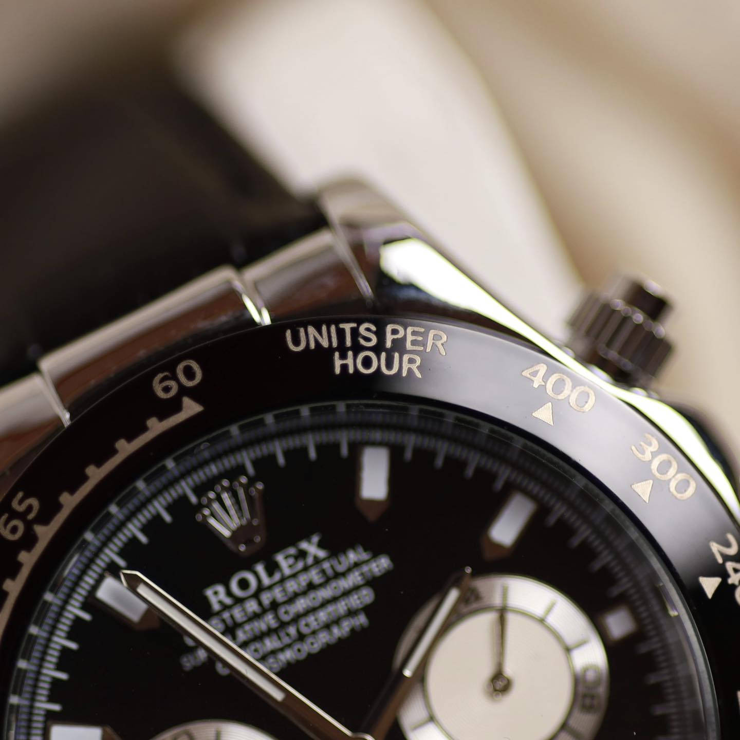Zain_Pazaar
ساعة رجالية ماركة ROLEX

المواصفات 
.اسود مطعم بالابيض
.سير جلد باللون الاسود
.قفل اصلي
.كرونوغراف
.جميع السناتر شغالة
.stop watch 
.تاريخ يومي
.معدن ستيل
.ضمان سنة

السعر:55.000

يوجد توصيل لجميع محافظات العراق
(التوصيل من يوم الى ٣ايام)

للإستفسار:***********
او مراسلة الصفحة
♦️التصوير داخل الصفحة تصويرنا

#ساعات #رجالي #توصيل #f #اكسسوارات #العراق #m #a #ملابس #ماركة #tiktok #instagram #fashion #facebook #تجميل #أناقة #هدايا #هدايارجاليه #هدايامميزة #ضمان #hublot #followforfollowback #explorepage #ex #explore #share #like #instalike #save #money
