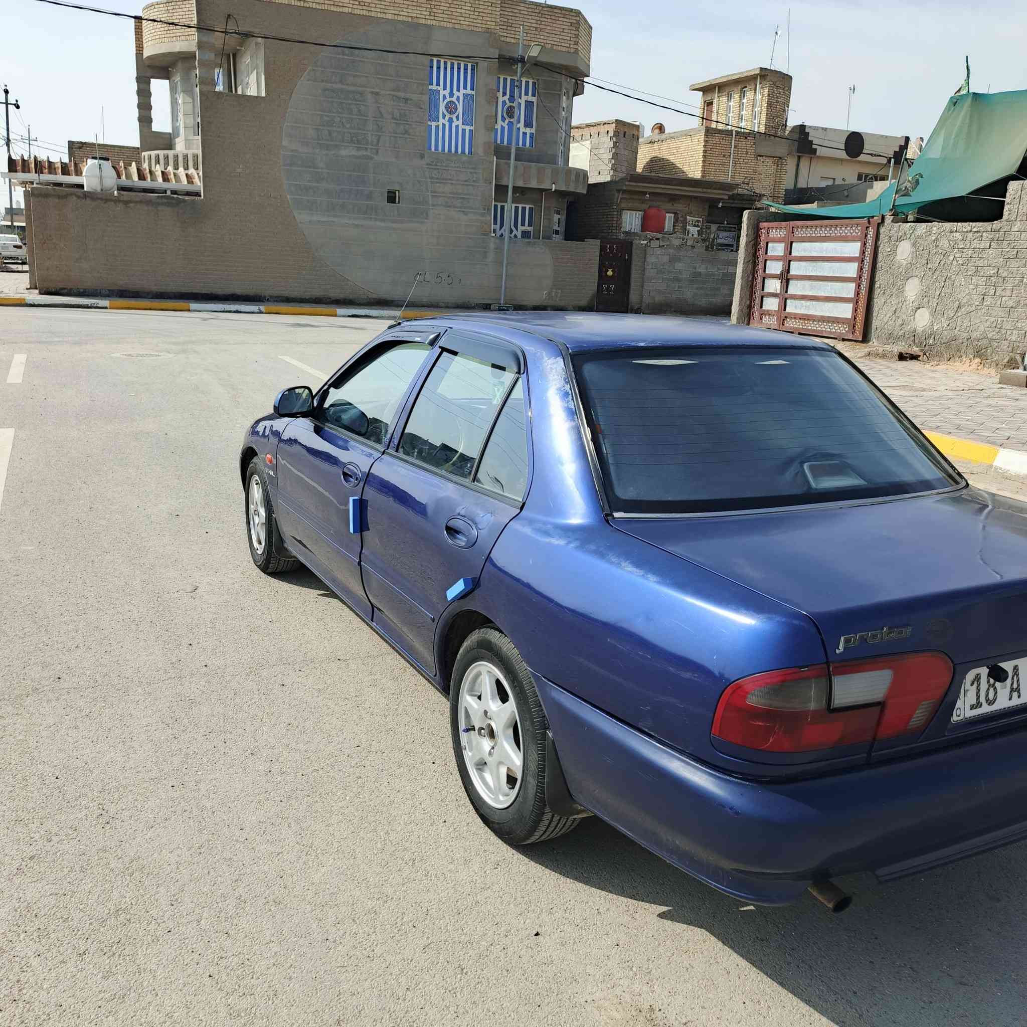 السلام عليكم بروتون  موديل 2005
كير اوتماتيك ... كير مكينه خير من الله تبريد تدفئه شغلات 

السياره مكفوله بدون ضربه بدون حادث مرشوشه كلير فقط 

رقم بابل نكليزي تحويل ثاني يوم باي مكان يعجبك 

تايرات صدر خلفي امامي خير من الله كابريته جديده مبدله 

السياره مال جناي ومتعوب عليه وترايه كلش حلو كلشي موضوح بل فيديو موجود بصور 

مكانه واسط الزبيديه. 

سعر 49 وبيه مجال حك الجيه فقط 
***********
***********
