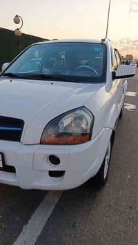 توسان 2009 سياره بسمي بفداد تحويل مباشر حجم المكينه ٦ فور ويل عنواني ب...