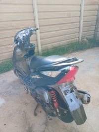 ثعلب البيع كلشي مابيه نضيفه رادله بس يده مال هندر وتريش واي نقص مابيه ...